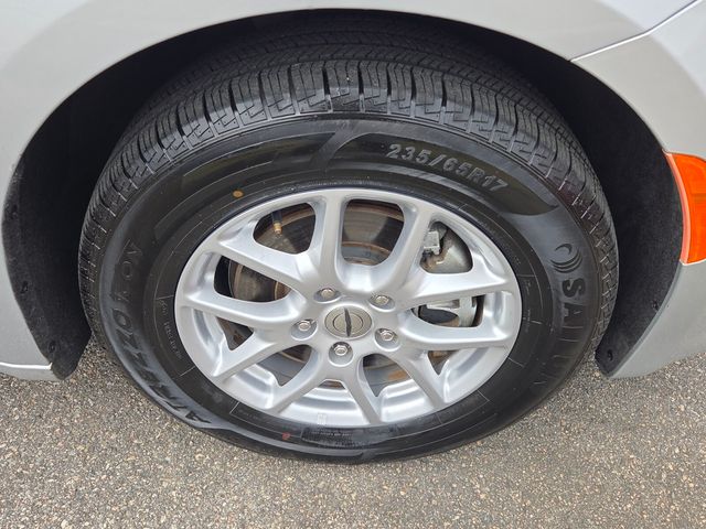 Used 2023 Silver Chrysler LX image 17