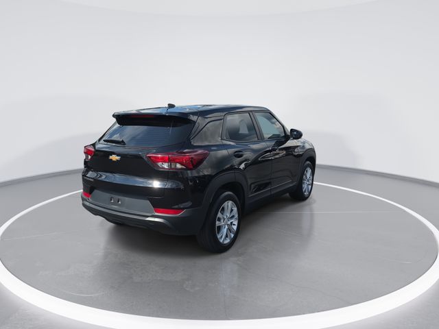 Used 2023 Black Chevrolet LS image 8