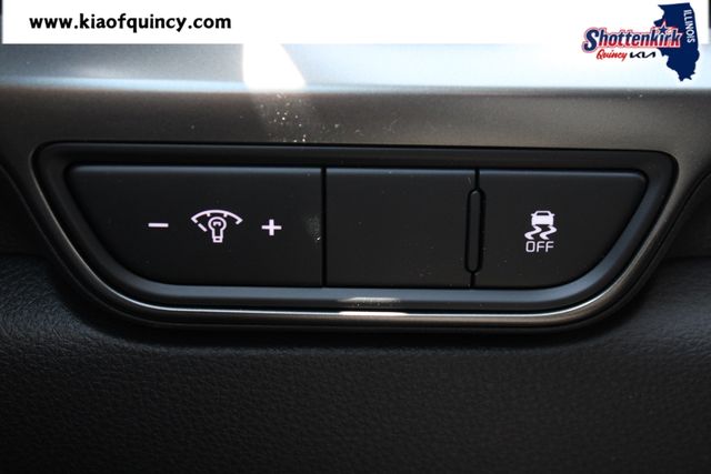 New 2026 Kia Carnival MPV Van