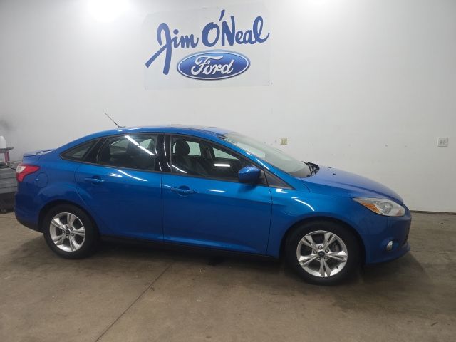 Blue Candy Metallic 2012 Ford Focus SE Sedan Front-Wheel Drive 6-Speed Automatic