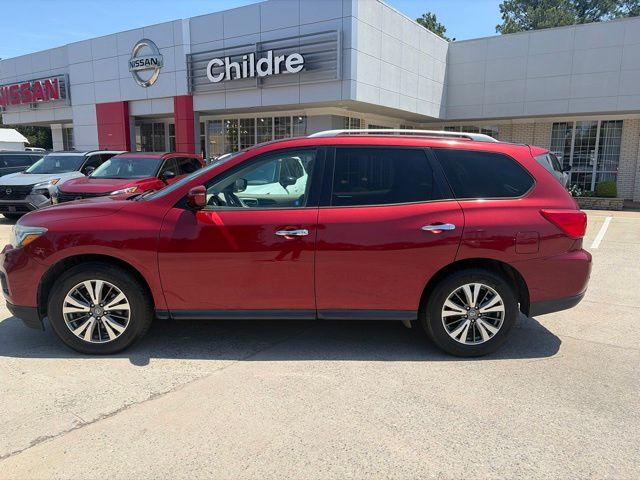 Cayenne Red Metallic 2017 Nissan Pathfinder SUV / Crossover Front-Wheel Drive Continuously Variable Transmission