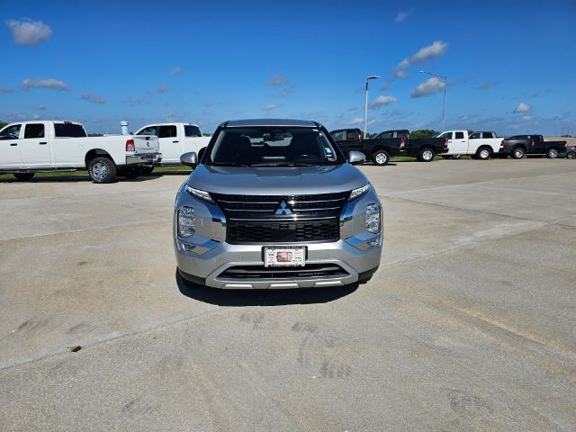 Used 2023 Mitsubishi Outlander SE with VIN JA4J4UA85PZ023262 for sale in Kansas City