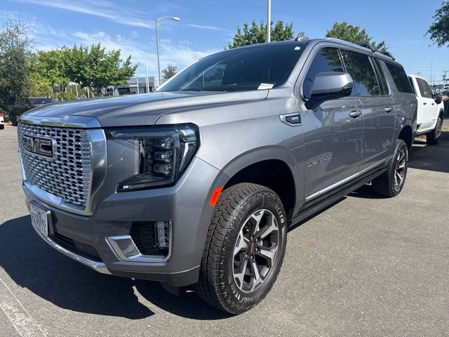 Gray (Satin Steel Metallic) 2022 GMC Yukon XL SUV / Crossover Four-Wheel Drive