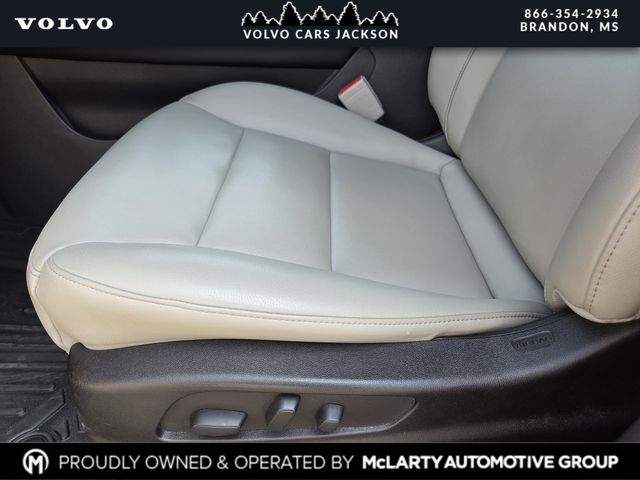 Used 2022 Cadillac XT4 SUV