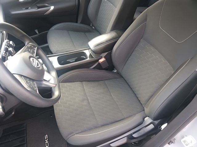 Used 2023 Nissan Kicks SUV