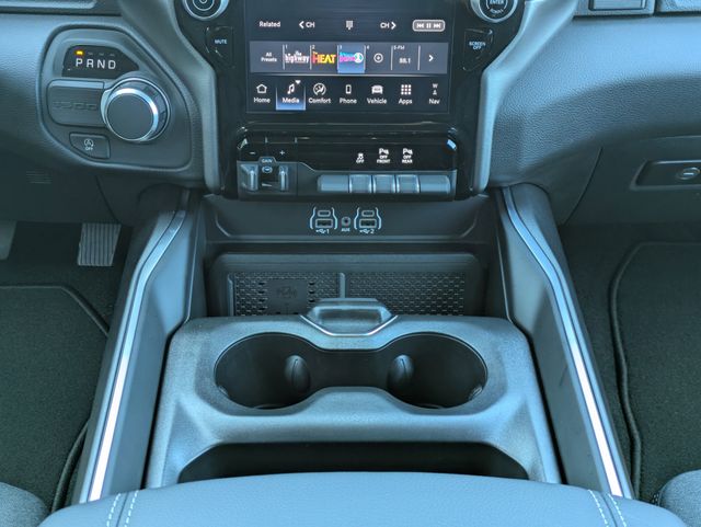 2026 Ram 1500 Big Horn Crew Cab 4x2 5'7" Box