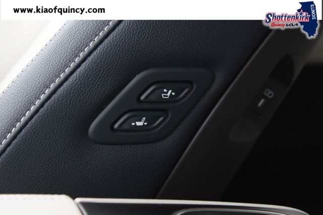New 2026 Kia Carnival MPV Van