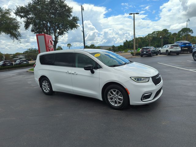 2024 Chrysler Pacifica Blanco (Bright White Clearcoat) Minivan Tracción delantera 9 velocidades Automática