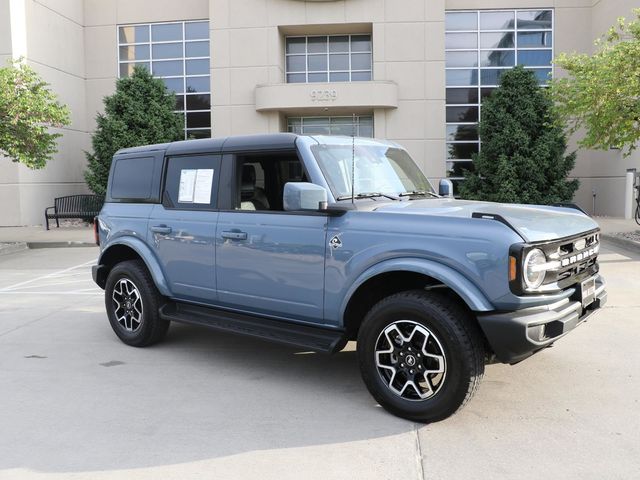 2025 Ford Bronco Outer Banks 4x4's photo