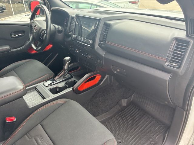 2024 Nissan Frontier PRO-4X - 11