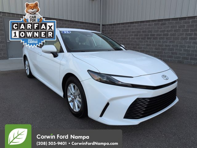 Ice Cap 2025 Toyota Camry Sedan Front-Wheel Drive Continuously Variable Transmission