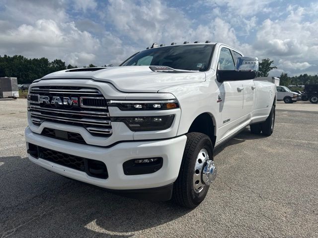 Bright White Clearcoat 2026 RAM 3500 Pickup Truck Four-Wheel Drive 8-Speed Automatic