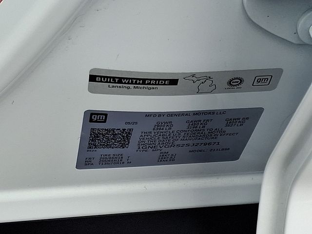 used 2025 Chevrolet Traverse car, priced at $40,550