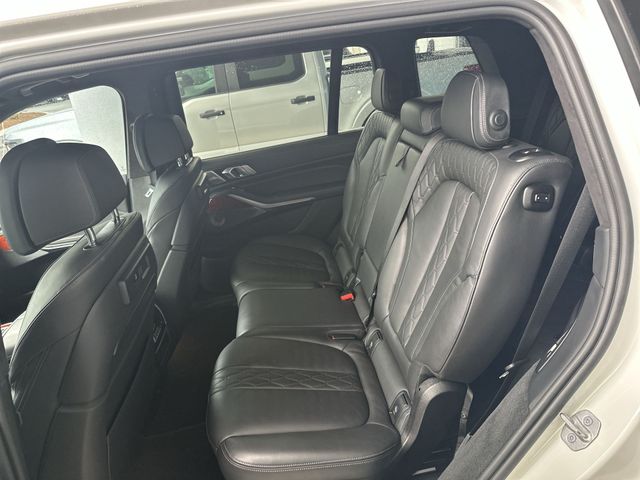 2021 BMW X7 ALPINA XB7 - Photo 22