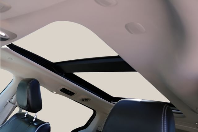 Used Car 2023 Chrysler Pacifica  Limited For Sale Under $35,000 In Austin, Texas