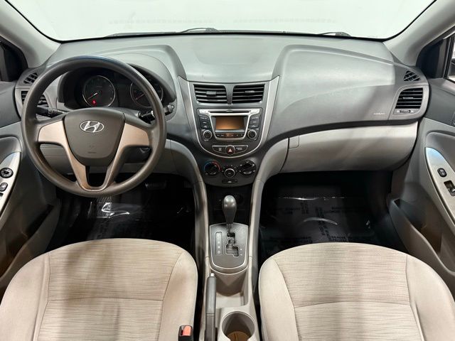 2016 Hyundai Accent SE photo