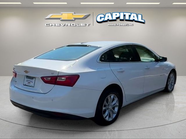 Used 2025 White Chevrolet LT image 5