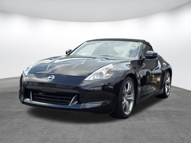 Used 2010 Nissan 370Z Convertible