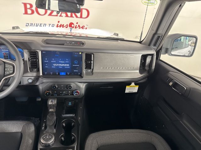 2025 Oxford White Ford Bronco Base 4X4 SUV