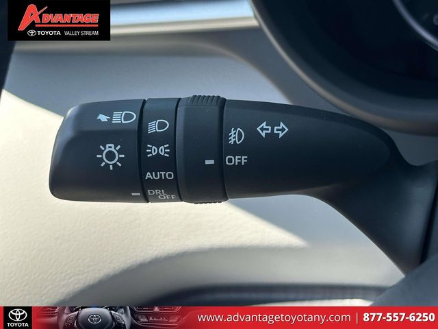 Used 2023 Toyota Sienna Van