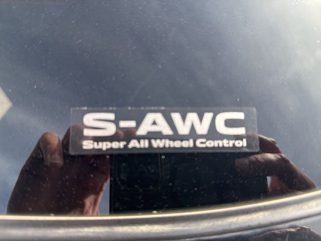 Used 2025  Mitsubishi SE image 14