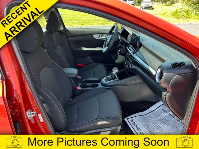 2022 Kia Forte LXS photo