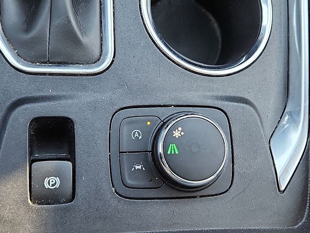 Used Car 2023 Chevrolet Traverse  Ls For Sale Under $25,000 In Plainview, Texas