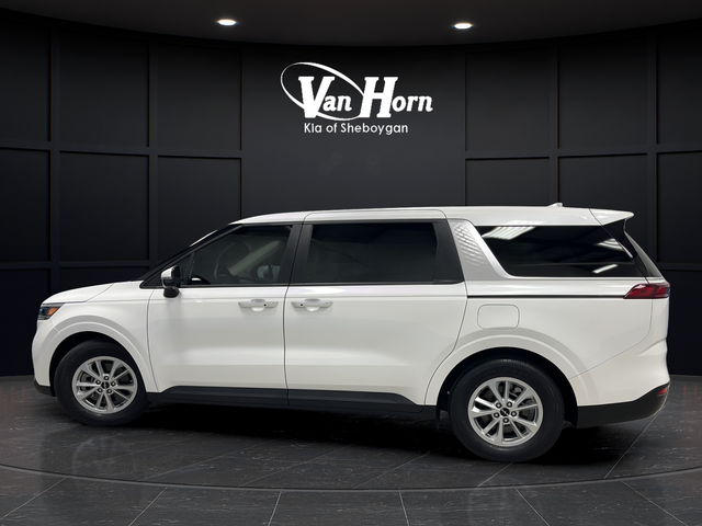 Used 2024 White Kia LX image 4