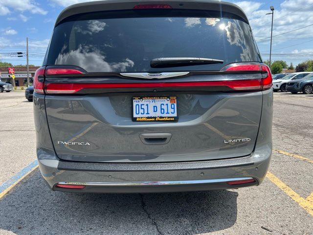 2023 Chrysler Pacifica Limited - Gray Clearcoat exterior view 4