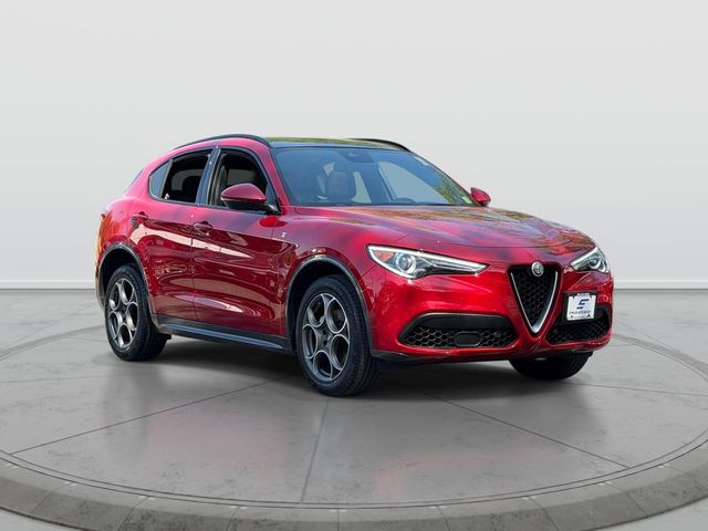 2023 Alfa Romeo Stelvio Ti AWD's photo