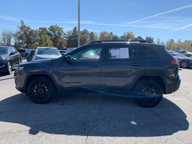 2023 Jeep Cherokee Altitude 3