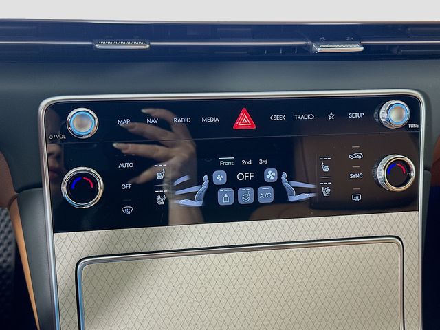 Thumbnail: 2026 Genesis GV80 - 14