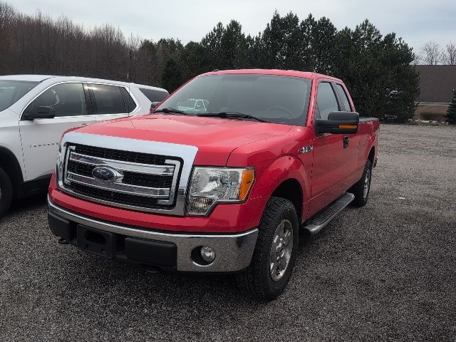 Race Red 2014 Ford F-150 XLT SuperCab 4WD Pickup Truck Four-Wheel Drive 6-Speed Automatic