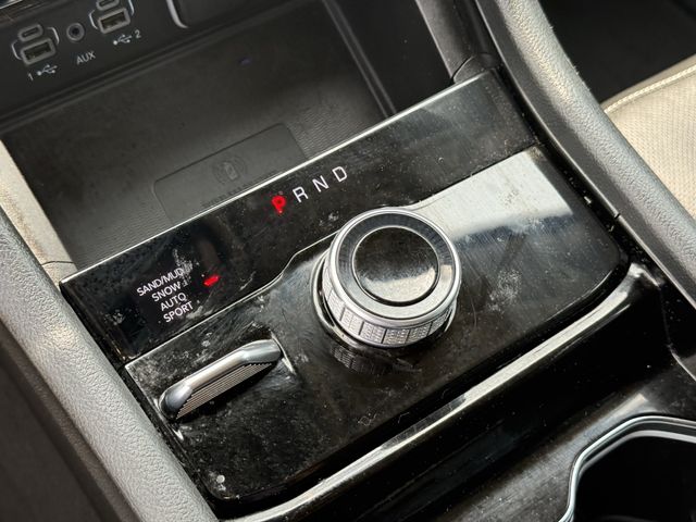 2023 Jeep Grand Cherokee Limited Silver at River Oaks CDJR