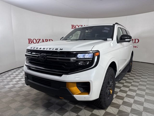 2025 Star White Metallic Tri-Coat Ford Expedition 4X4 SUV