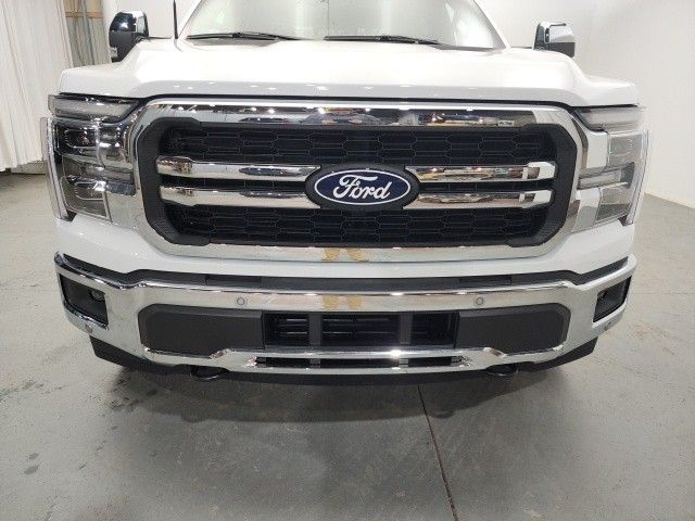 New 2025 White Ford Lariat image 7