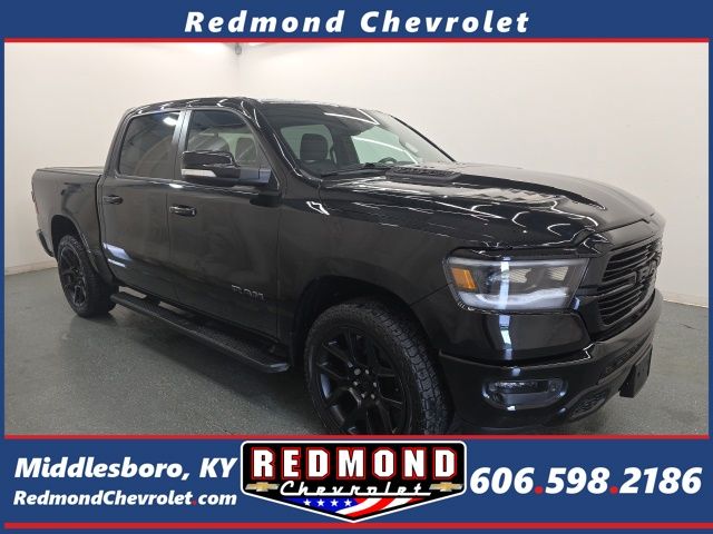 Diamond Black Crystal Pearlcoat 2022 RAM 1500 Sport Crew Cab 4WD Pickup Truck Four-Wheel Drive 8-Speed Automatic