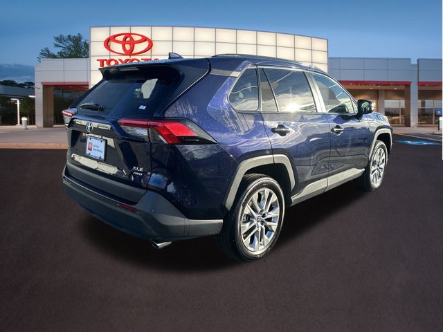 2024 Toyota RAV4 XLE Premium 31