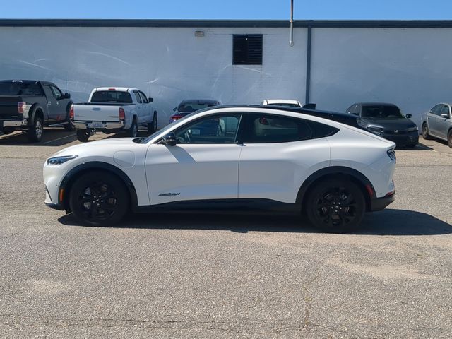 Used 2023 White Ford Premium image 10
