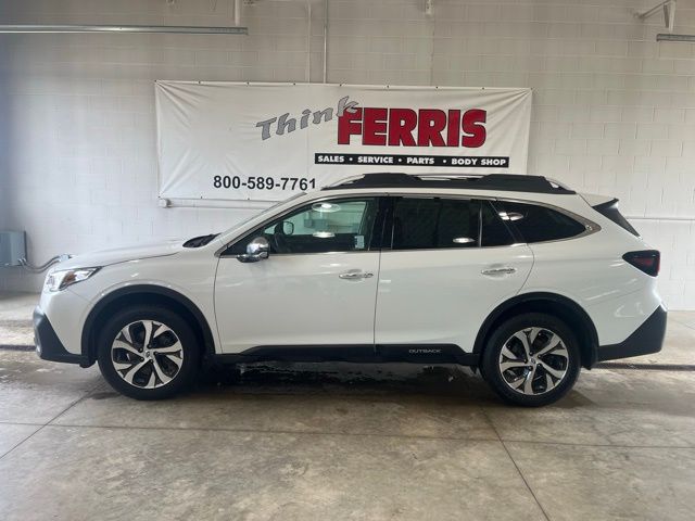 2020 Subaru Outback Touring photo