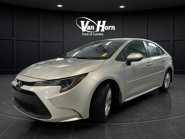 Used 2025 Classic Silver Metallic Toyota LE image 3