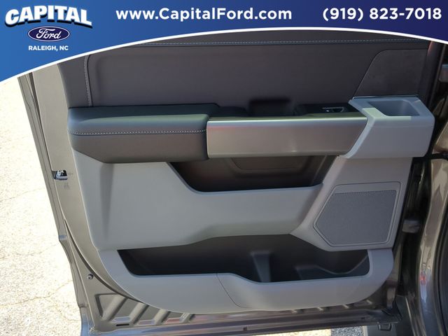 New 2026 Carbonized Gray Metallic Ford XLT image 34