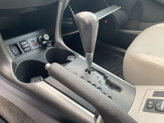 2010 Toyota RAV4 Limited photo