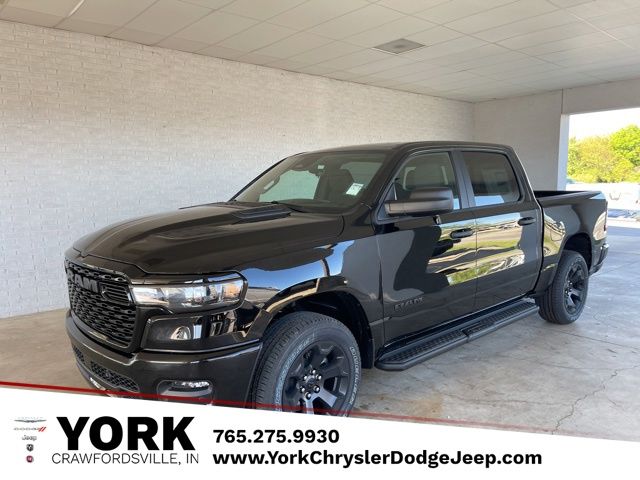 Diamond Black Crystal Pearlcoat 2026 RAM 1500 Pickup Truck Four-Wheel Drive 8-Speed Automatic