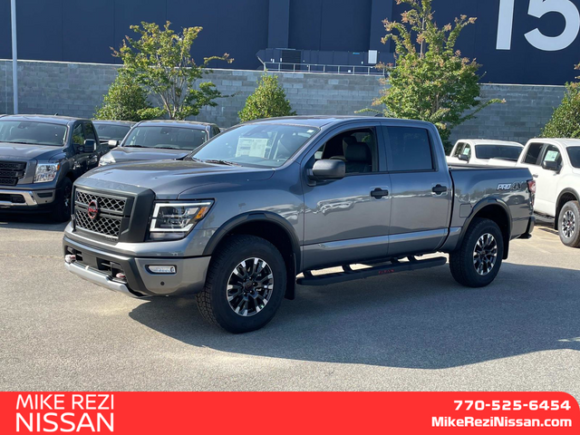 2024 Nissan Titan PRO-4X 5