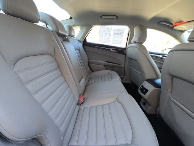 2017 Ford Fusion SE:168087B