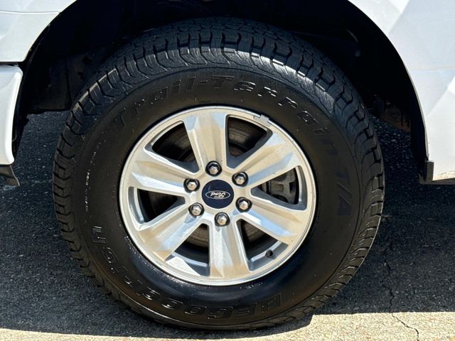 Used 2020 White Ford XL image 4