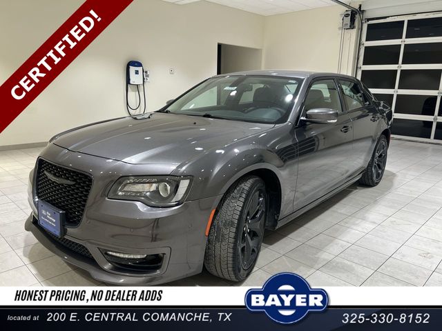 Gray (Granite Crystal Metallic Clearcoat) 2022 Chrysler 300 Touring L RWD Sedan Rear-Wheel Drive 8-Speed Automatic