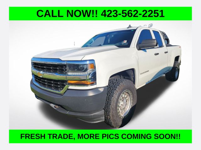 Summit White 2017 Chevrolet Silverado 1500 Pickup Truck Four-Wheel Drive 6-Speed Automatic Overdrive