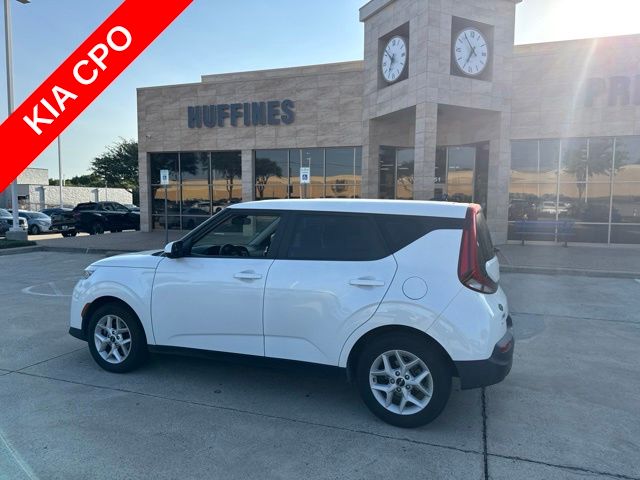 Snow White Pearl 2022 Kia Soul SUV / Crossover Front-Wheel Drive Continuously Variable Transmission